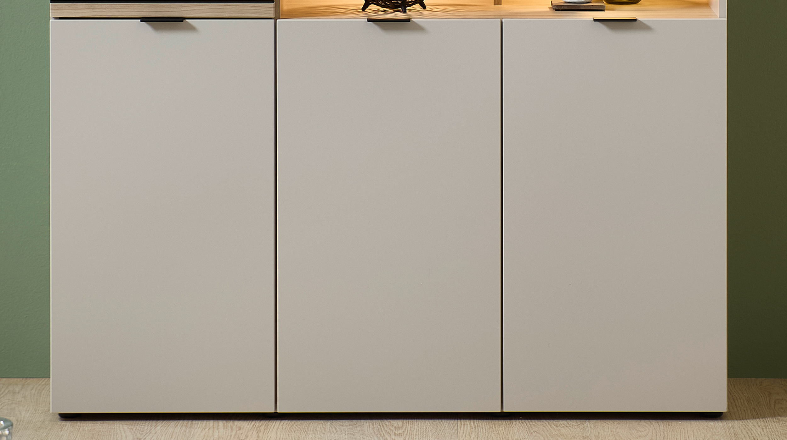 Highboard mit Beleuchtung beige - Riva Eiche 125 cm - INA