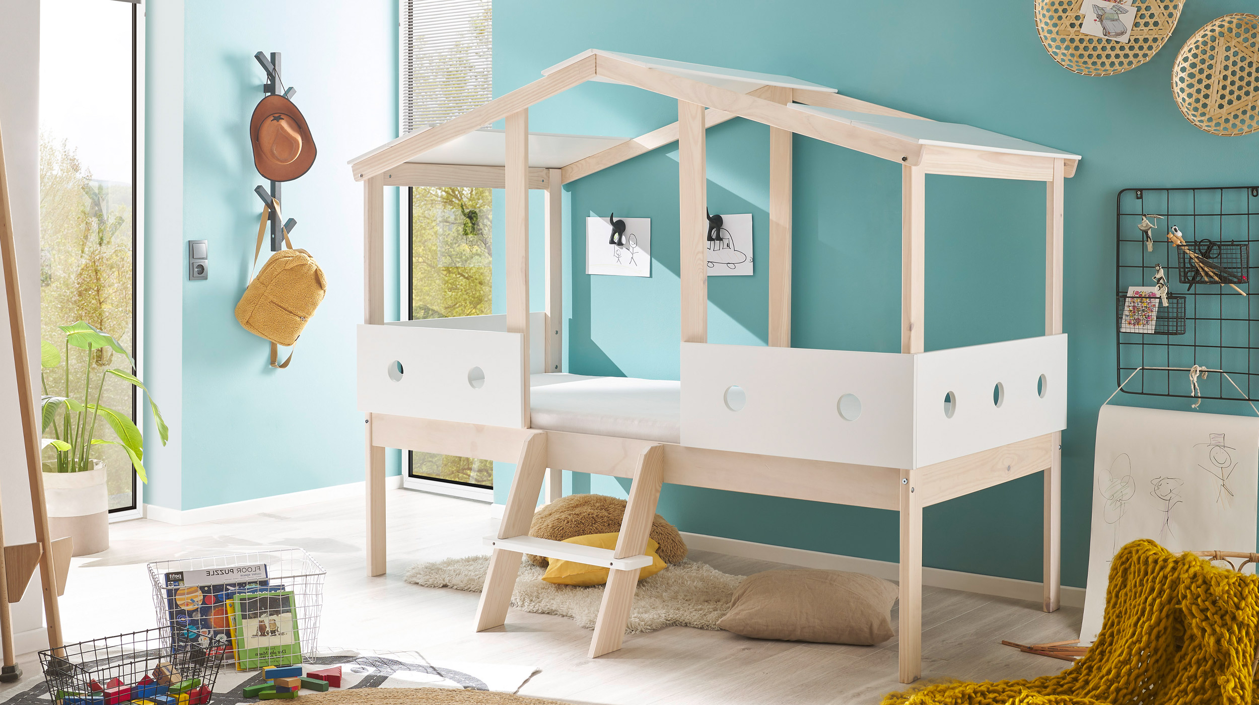 Hochbett 90 x 200 cm weiß - Kiefer massiv - Kinderbett - CORTINO