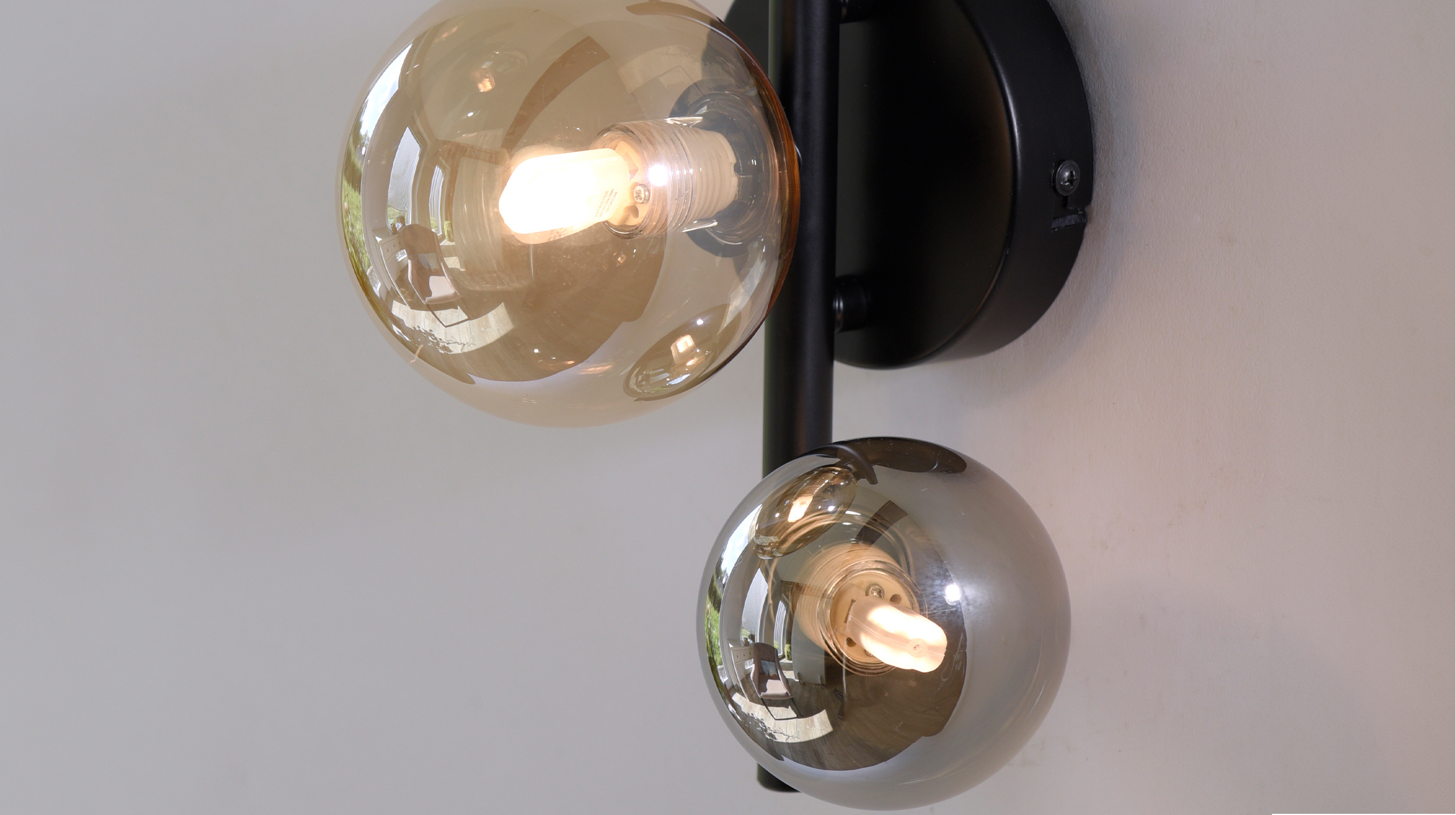 Wandlampe LED schwarz 15 x 29 cm Rauchglas - POPSICLE