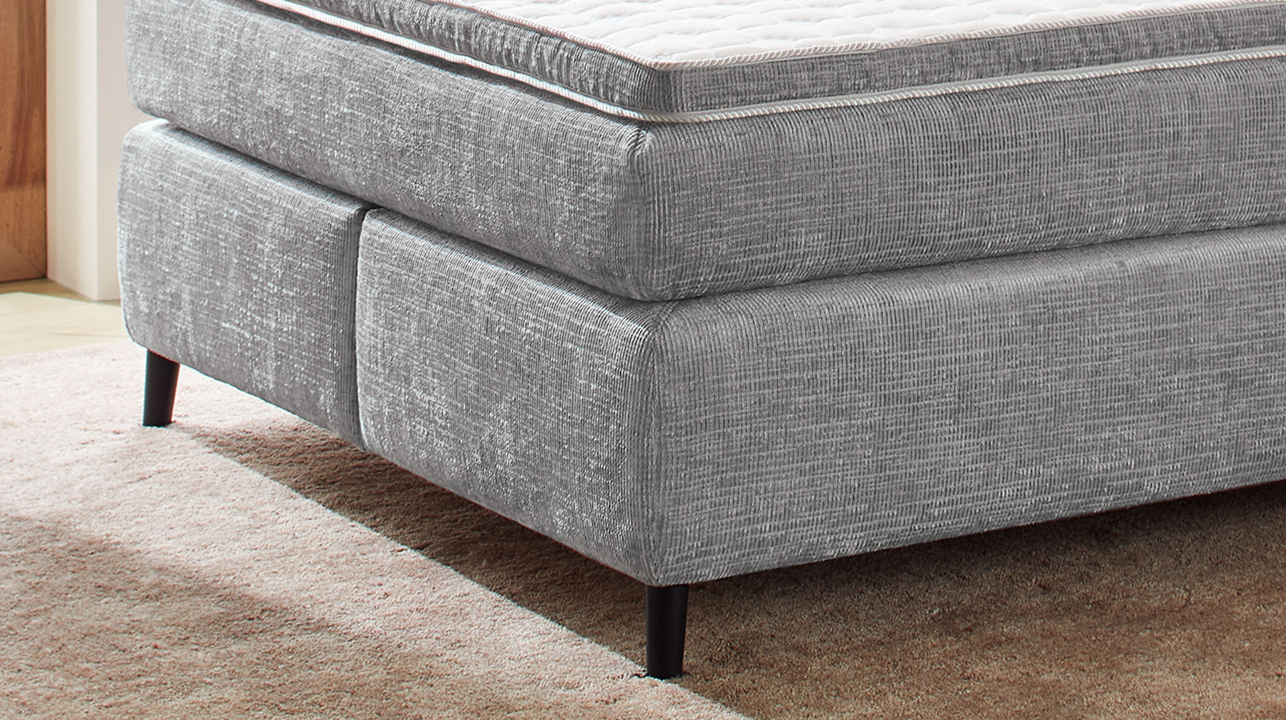 Boxspringbett 140 x 200 cm hellgrau Chenille - BETTY