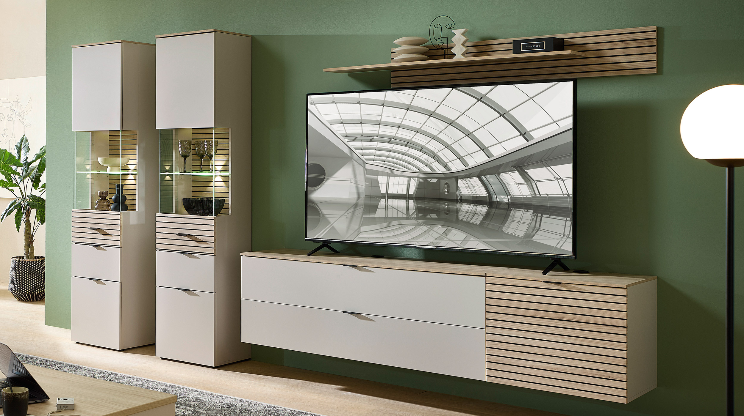 Wohnwand beige - Riva Eiche 320 cm LED-Beleuchtung - INA