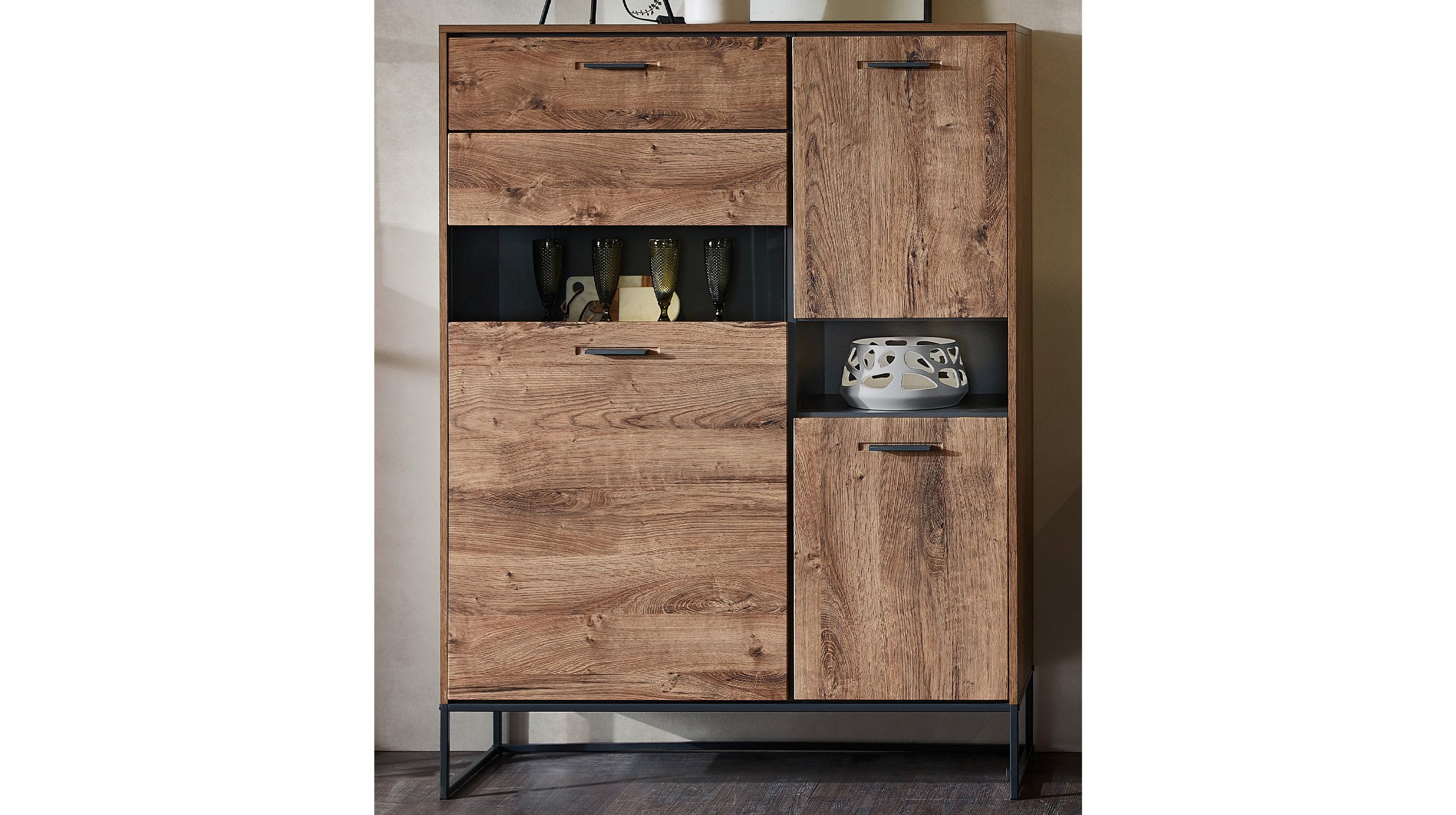 Vitrine Haveleiche 148 cm mit Beleuchtung - BROOK
