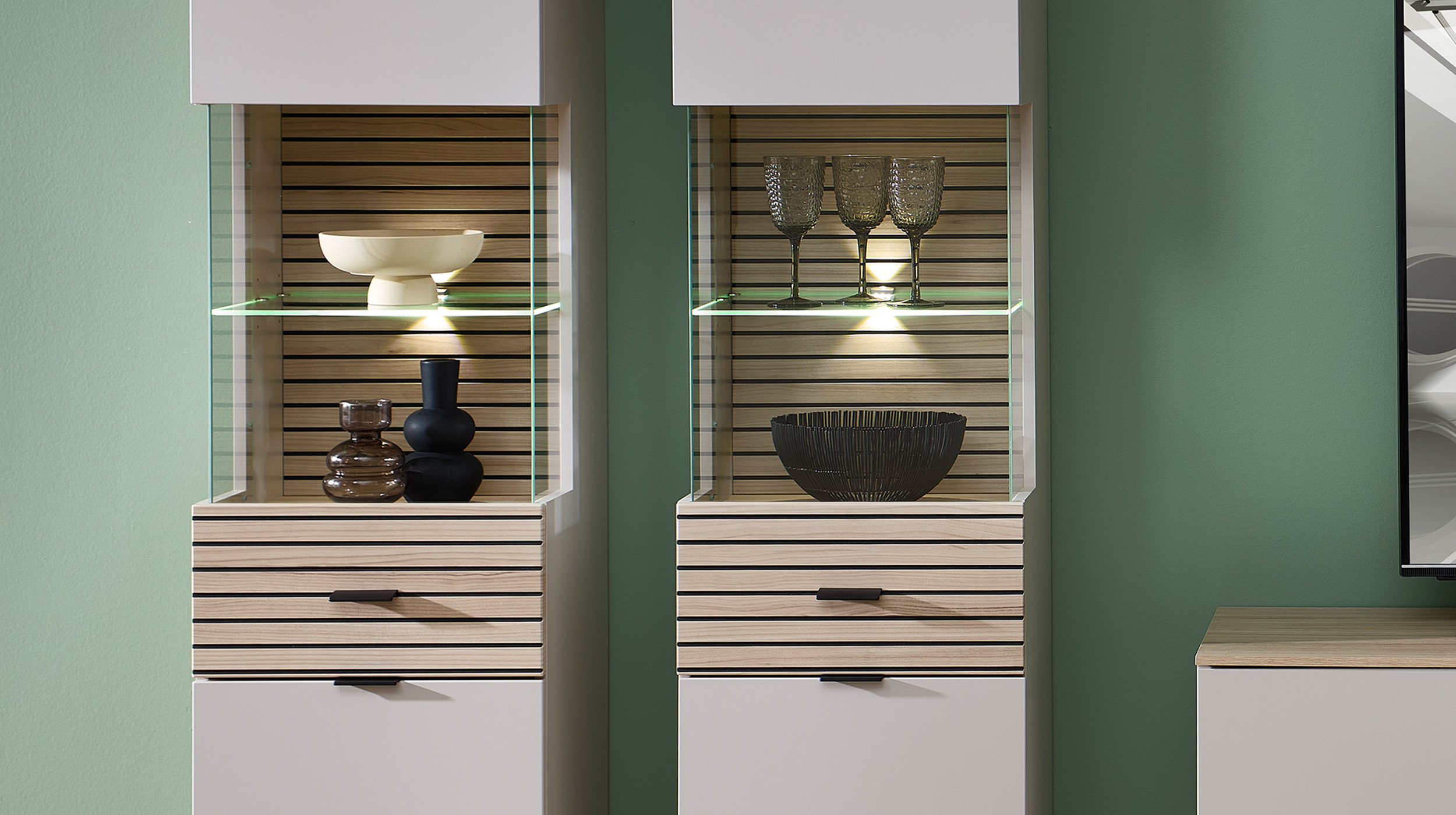 Wohnwand beige - Riva Eiche 320 cm LED-Beleuchtung - INA