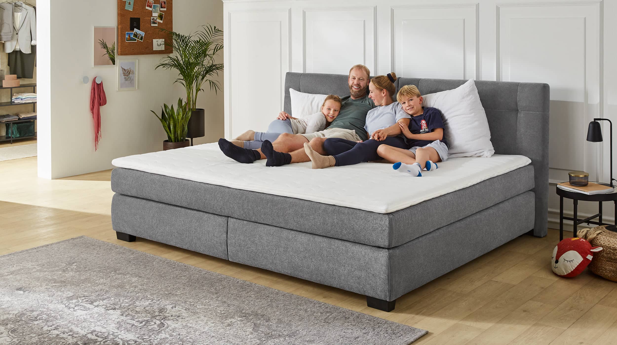 Boxspringbett 240 x 200 cm grau Microfaser- FAMILY