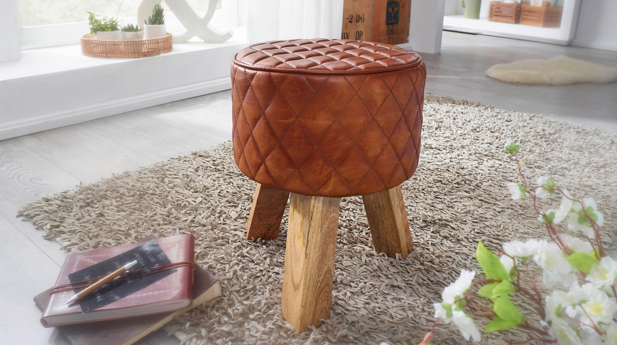 Sitz- & Fußhocker 35 x 35 cm Echtleder Mango massiv lackiert - RIST