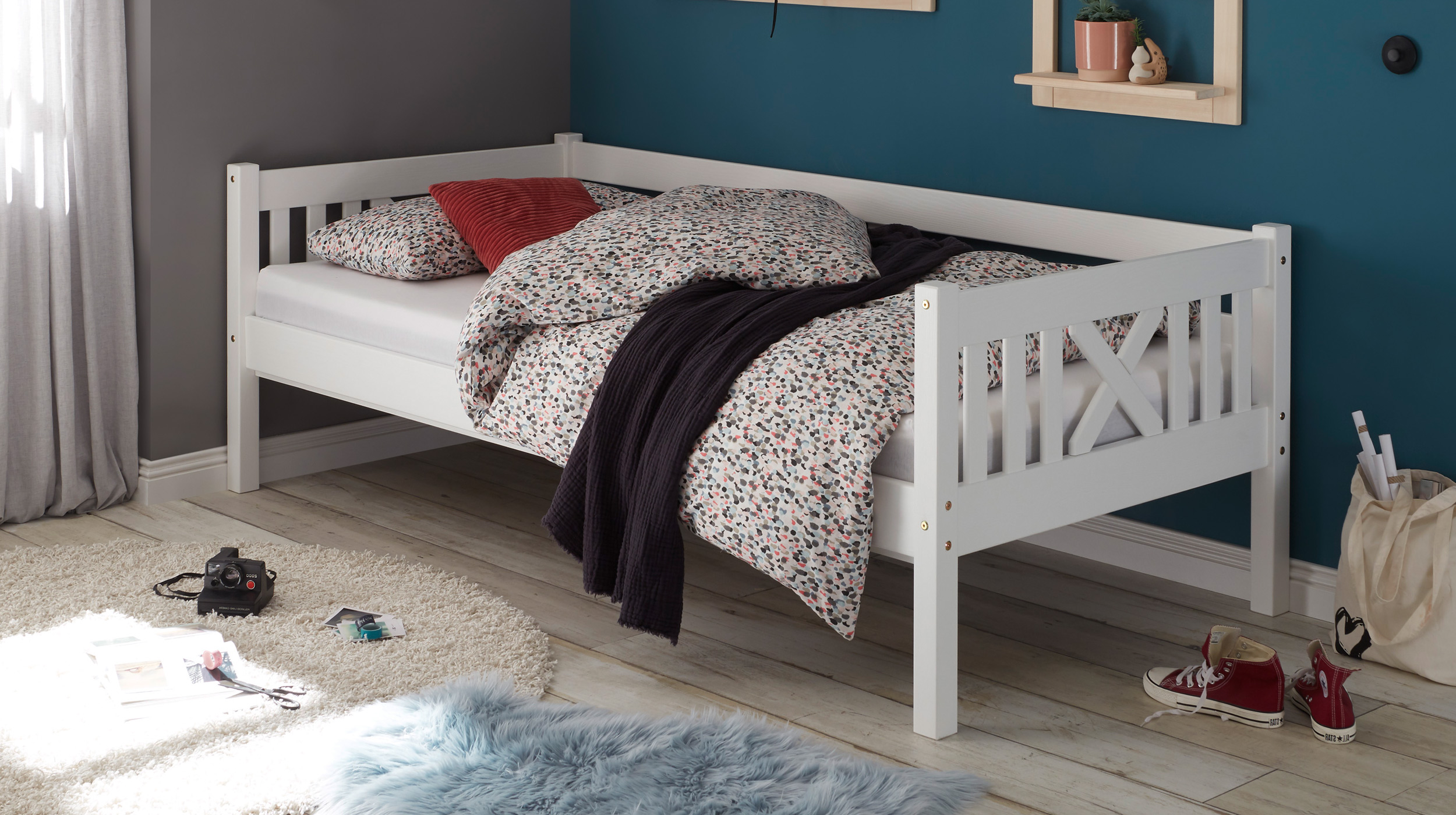 Jugendbett Massivholz Kiefer lackiert 90 x 200 cm - TREVI