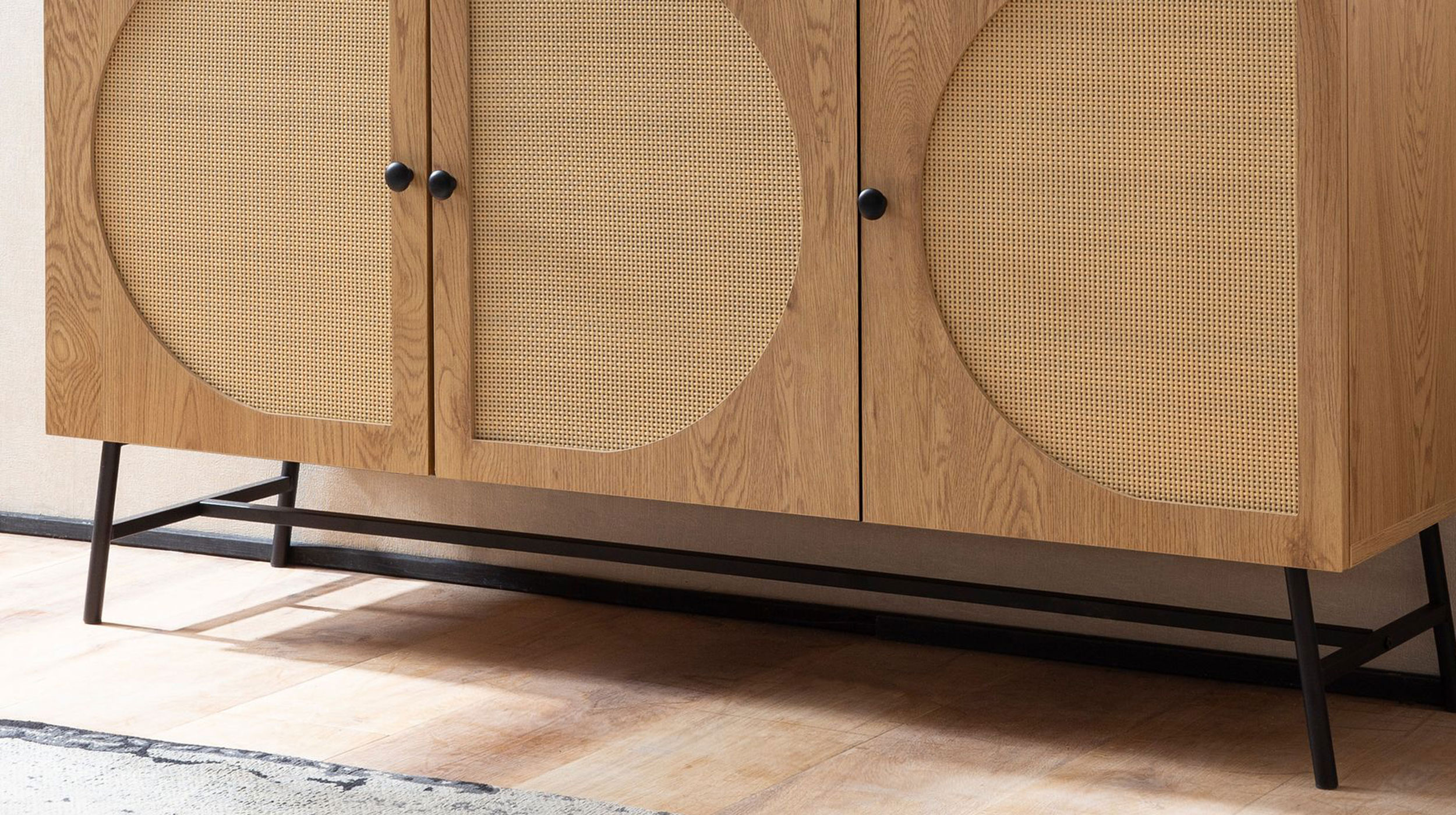 Sideboard Eiche Holzdekor - Rattan 140 cm - 3-türig - RATVAN
