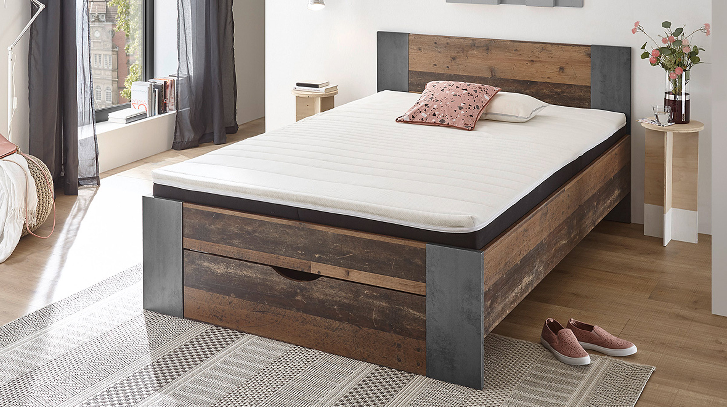 Jugendbett 140 x 200 cm Old Style mit Bettkasten - MARTIN