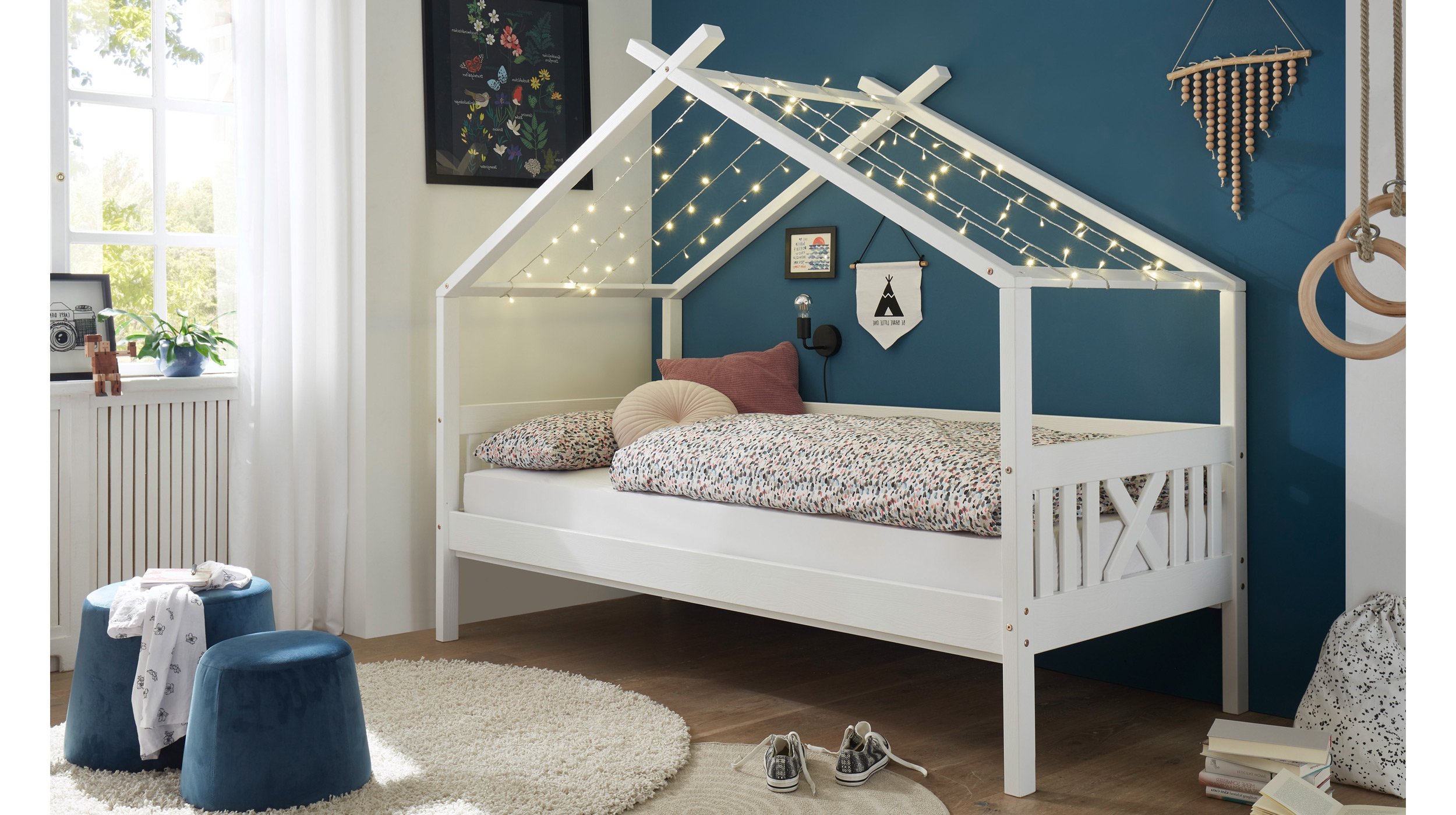 Spielbett 90 x 200 cm massives Kiefernholz weiß - JULETTA