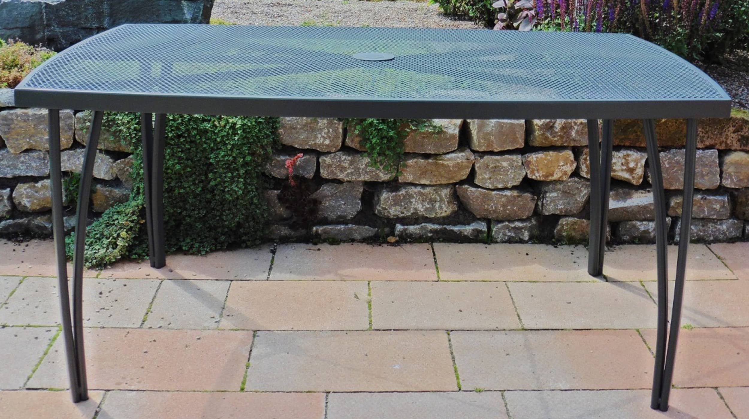 Gartentisch rechteckig 150 x 90 cm schwarz - BRIGHTON